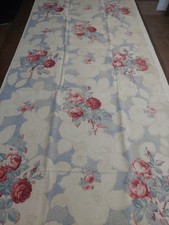 Coupon de tissu ancien roses