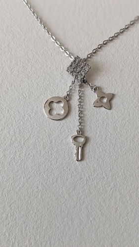 Collier fine chaîne métal