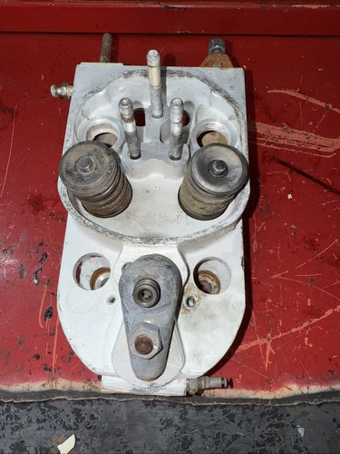 Deutz f4l912 cylinder head - f4l912,