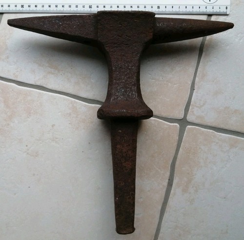 Ancienne enclume bigorne - ,