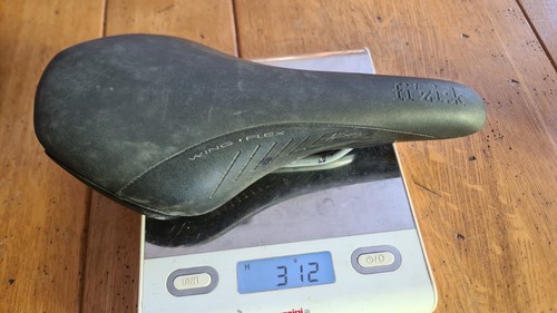 Selle fizik nisen - selle,