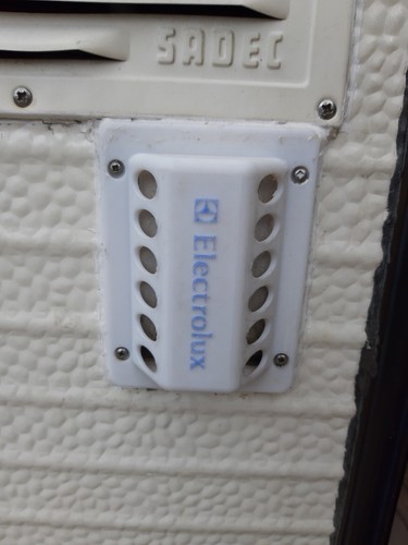 Grille aération frigo