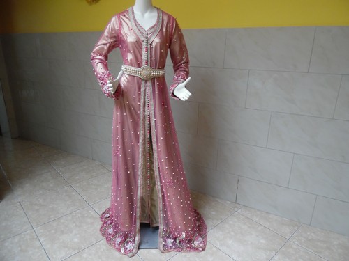 Jolie robe orientale pièces - robe,