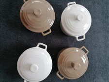 Lot de 4 mini cocottes hautes