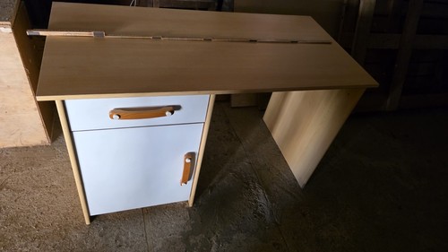 Bureau ordinateur - bureau, d'ordinateur