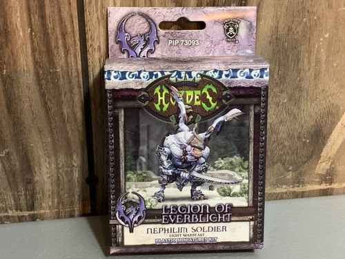 Nib new box warmachine - new, in