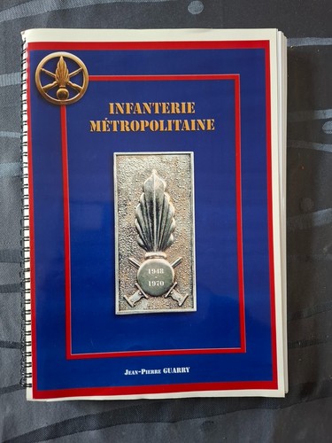 Livre militaria insignes - militaria,
