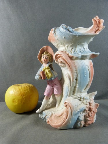 Vase statuette porcelaine - statuette, en