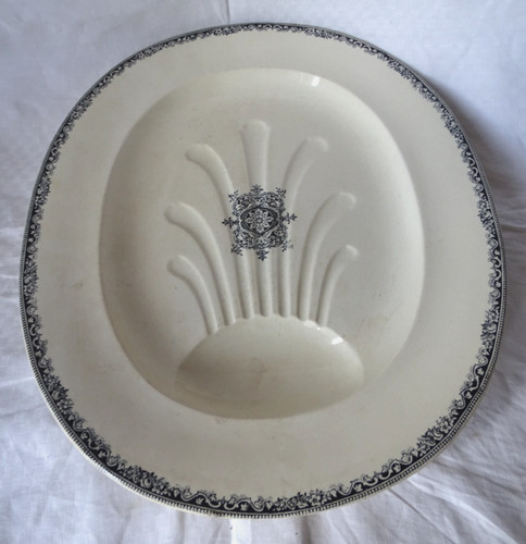 Grand plat service - ,, faience