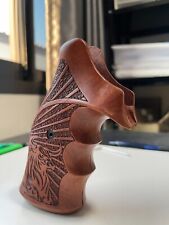 New Grips For Taurus Medium/Large Revolver Grip, .357, 6 Shot Art on Wood; Bull