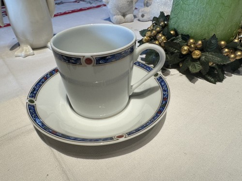 Service tasses à - 12,