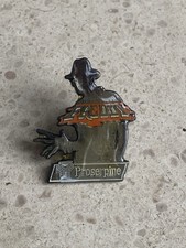 Pin’s Proserpine Freddy