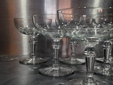 Belle Série De 6 Coupes À