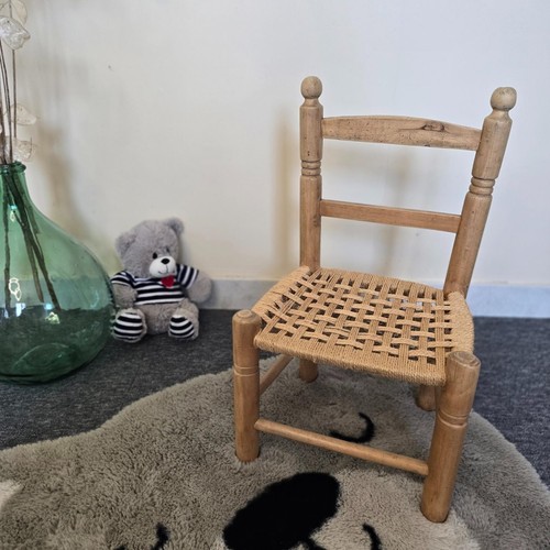 Ravissante petite chaise
