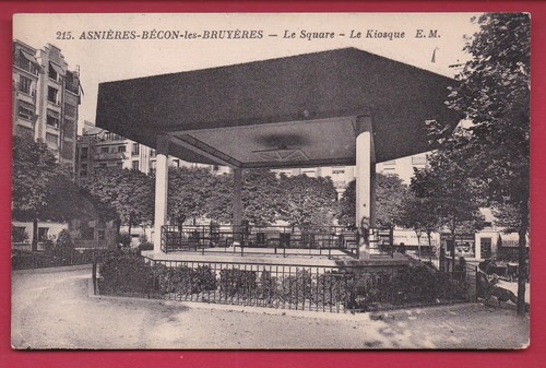 Square kiosque - -, le