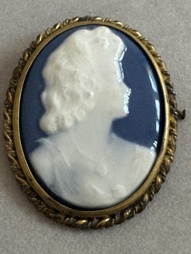Ancienne broche camée
