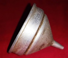 No. 684/8 OLD SMALL ALUMINUM STEAM ENGINE FUNNEL 4 CM 