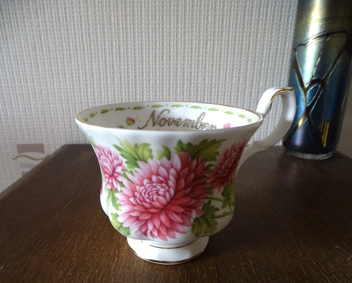 Royal albert bone china - albert, china"