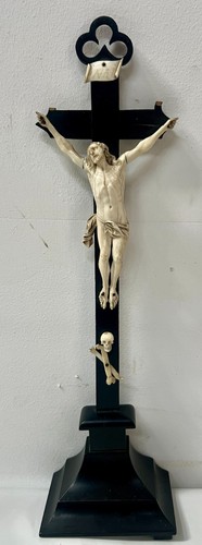 Crucifix bois noir objet - en,