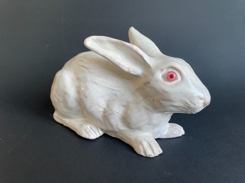 Lapin faïence de - de, bavent