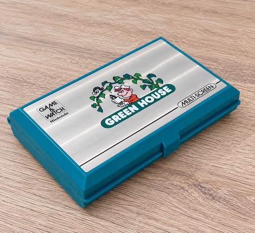 Nintendo game watch green - game,