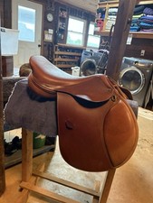 Henri de Rivel  Close Contact Saddle - Brown