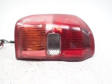 FEU ARRIERE GAUCHE 8156142060 TOYOTA RAV4 - 2 phase 1 (07/2000 10/2003)