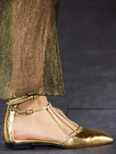 CHANEL Ballerines cuir doré