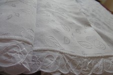 Belle nappe entourée de