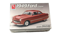 FORD  COUPE  1949 - MAQUETTE NEUF SOUS BLISTER  -  AMT Réf 6805 - 1/25