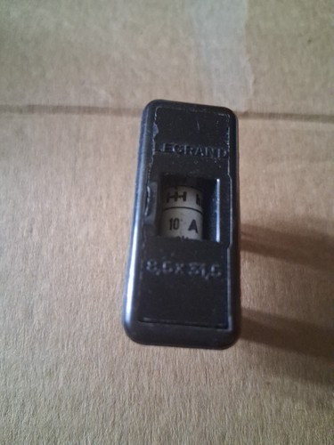 Porte fusible bakelite à - 1,