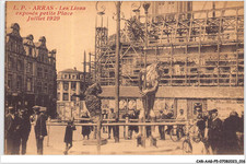 CAR-AAGP5-62-0390 - ARRAS - Les Lions exposés petite Place - Scaffolding