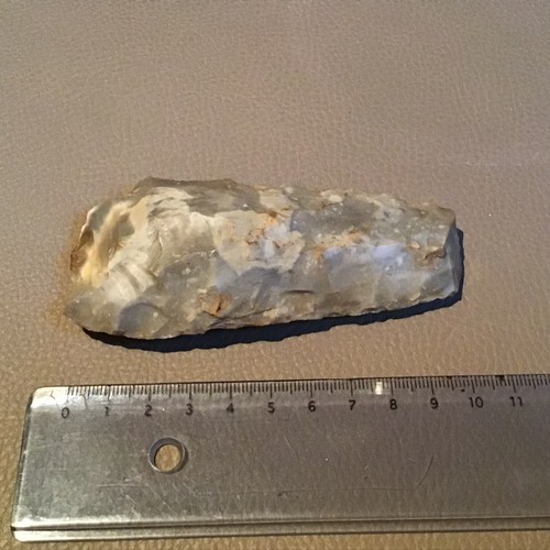 106 petite hache taillée en - 106,