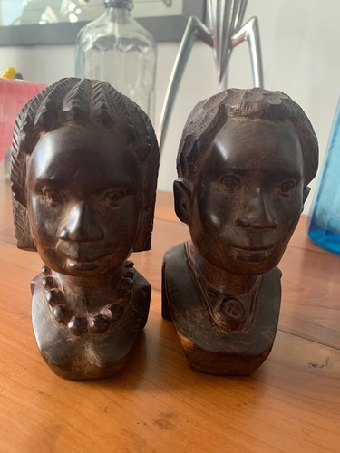 Deux statues figurines en - statues, /figurines