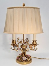 LAMPE DE STYLE BOUILLOTTE ROCOCO BRONZE ET FLEURS PORCELAINE  (Décoretout31)