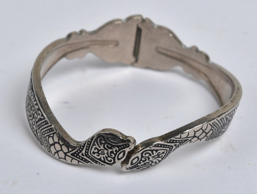 Ancien bracelet pince forme - à,