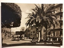 Caltanissetta - Piazzetta Tripisciano.