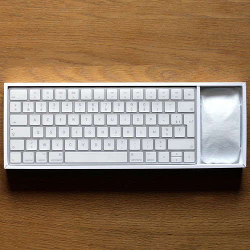 Apple bundle - •,