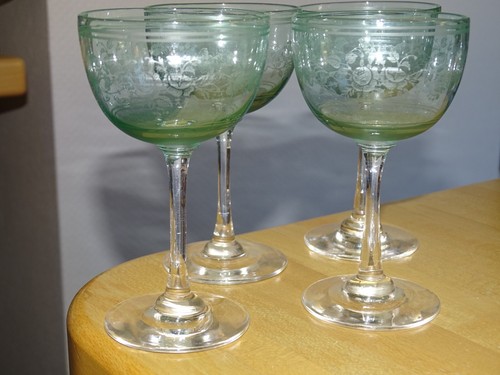 Anciens verres vin - verres, a