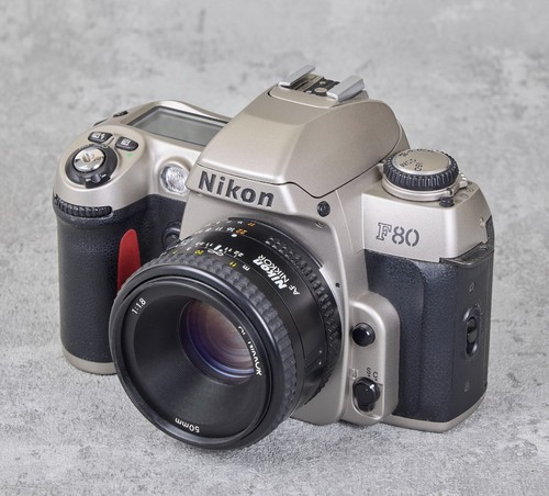Nikon f80 champagne 50 - f80,