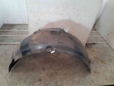 Pare-boue aile avant gauche