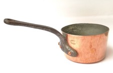 Casserole en cuivre martelé