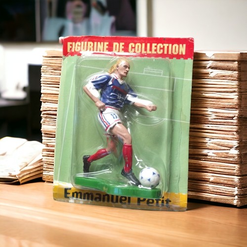 Emmanuel petit figurine - petit,