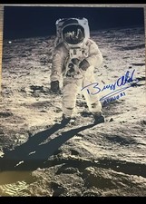 - AUTOGRAPHE ASTRONAUTE BUZZ ALDRIN - APOLLO 11 - GRAND FORMAT TB