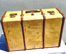 malle de voyage ancienne