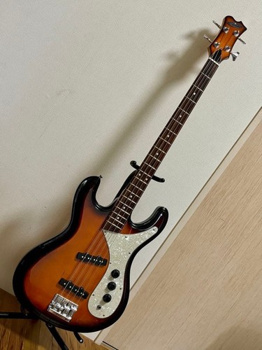 Guitare basse électrique aria - basse,