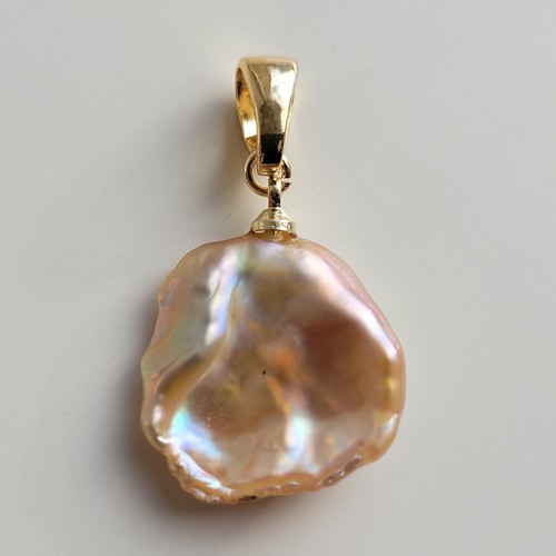 Pendentif jaune très - pl,