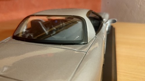 Chevrolet corvette c5 z06 - 1/18,