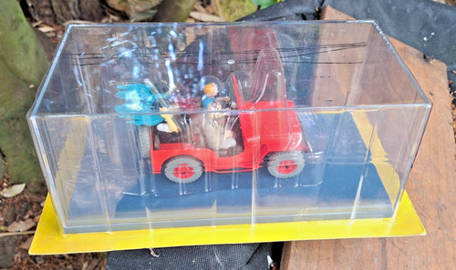 Tintin jeep rouge - tintin,