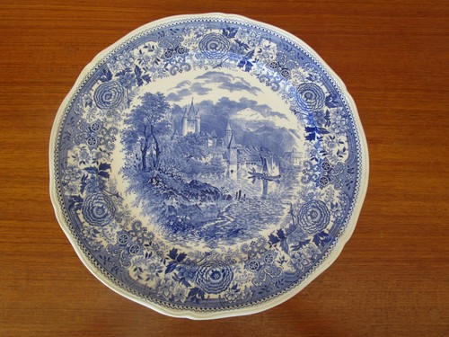 Villeroy boch round dish - &,